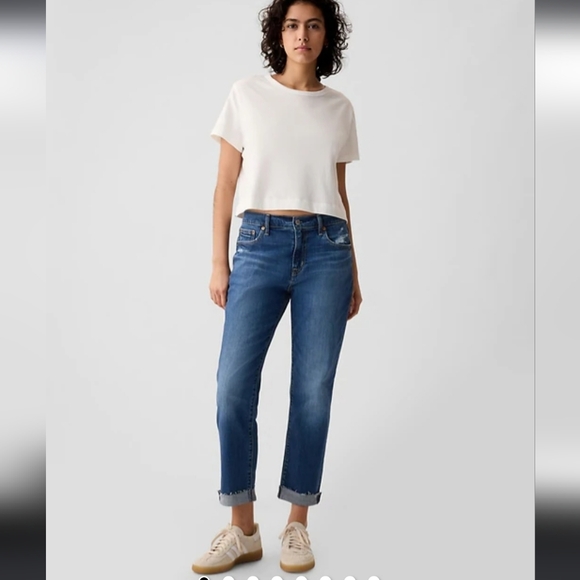 GAP Denim - Gap Girlfriend Mid Rise Jeans NWT
